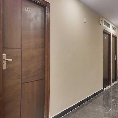 Hotel O Red Stone Hotels Hyderabad Exterior foto