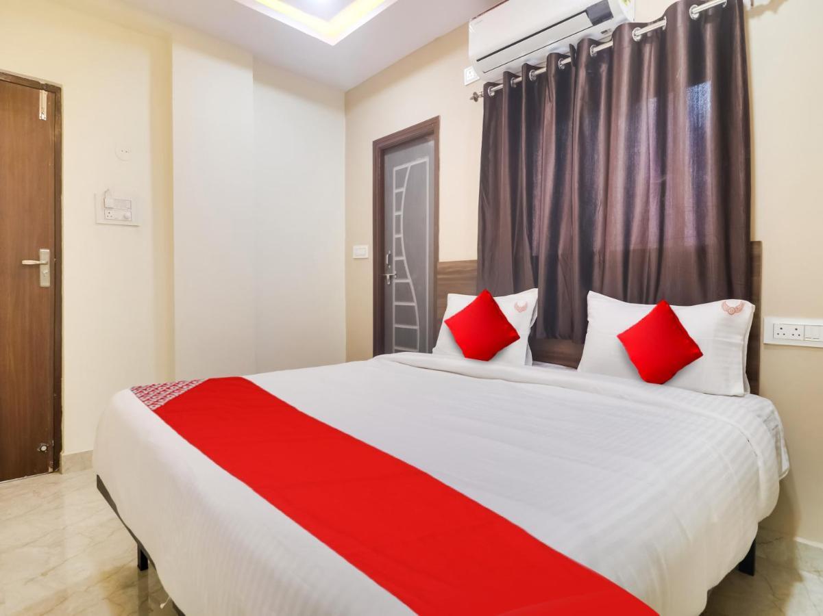 Hotel O Red Stone Hotels Hyderabad Exterior foto