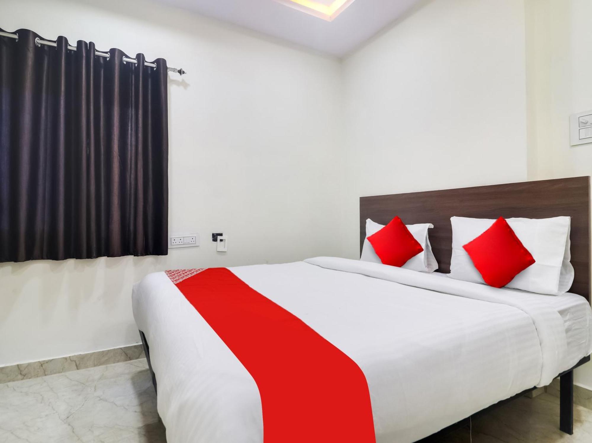 Hotel O Red Stone Hotels Hyderabad Exterior foto