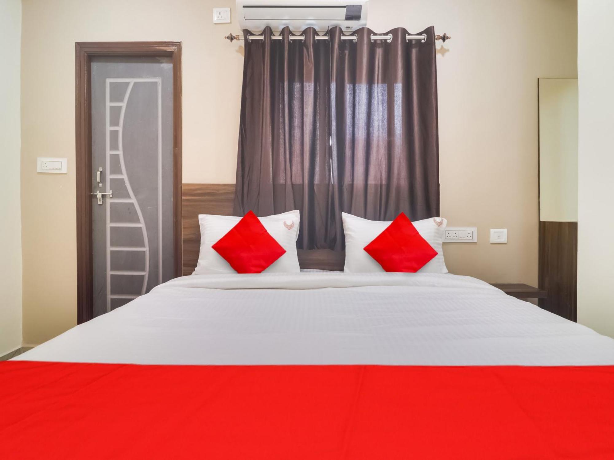 Hotel O Red Stone Hotels Hyderabad Exterior foto